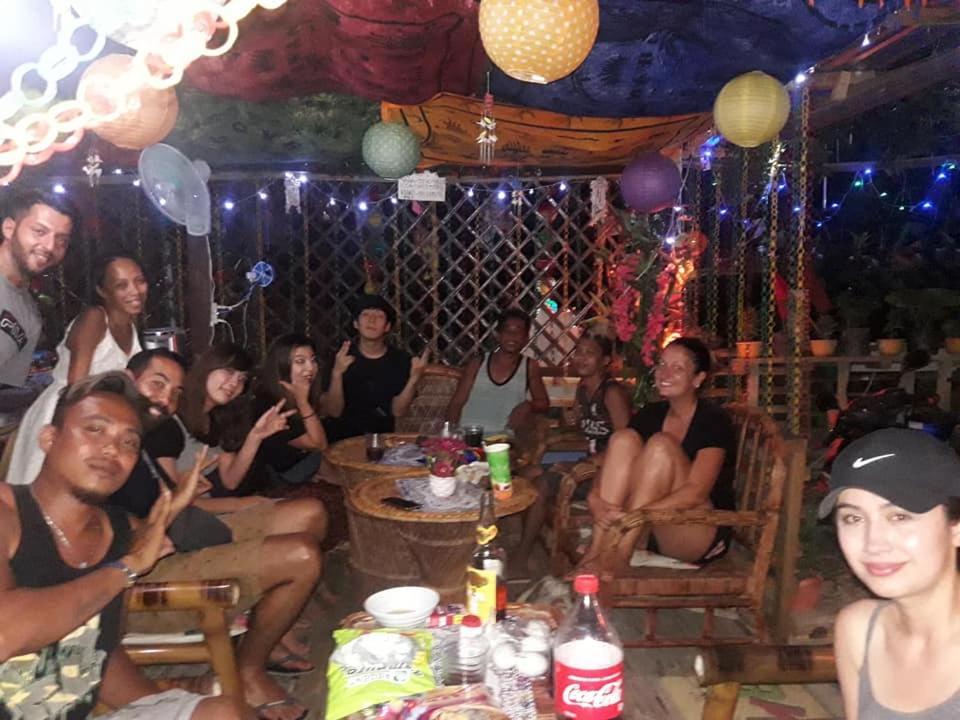 Sun Valley Hostel Эль-Нидо Экстерьер фото