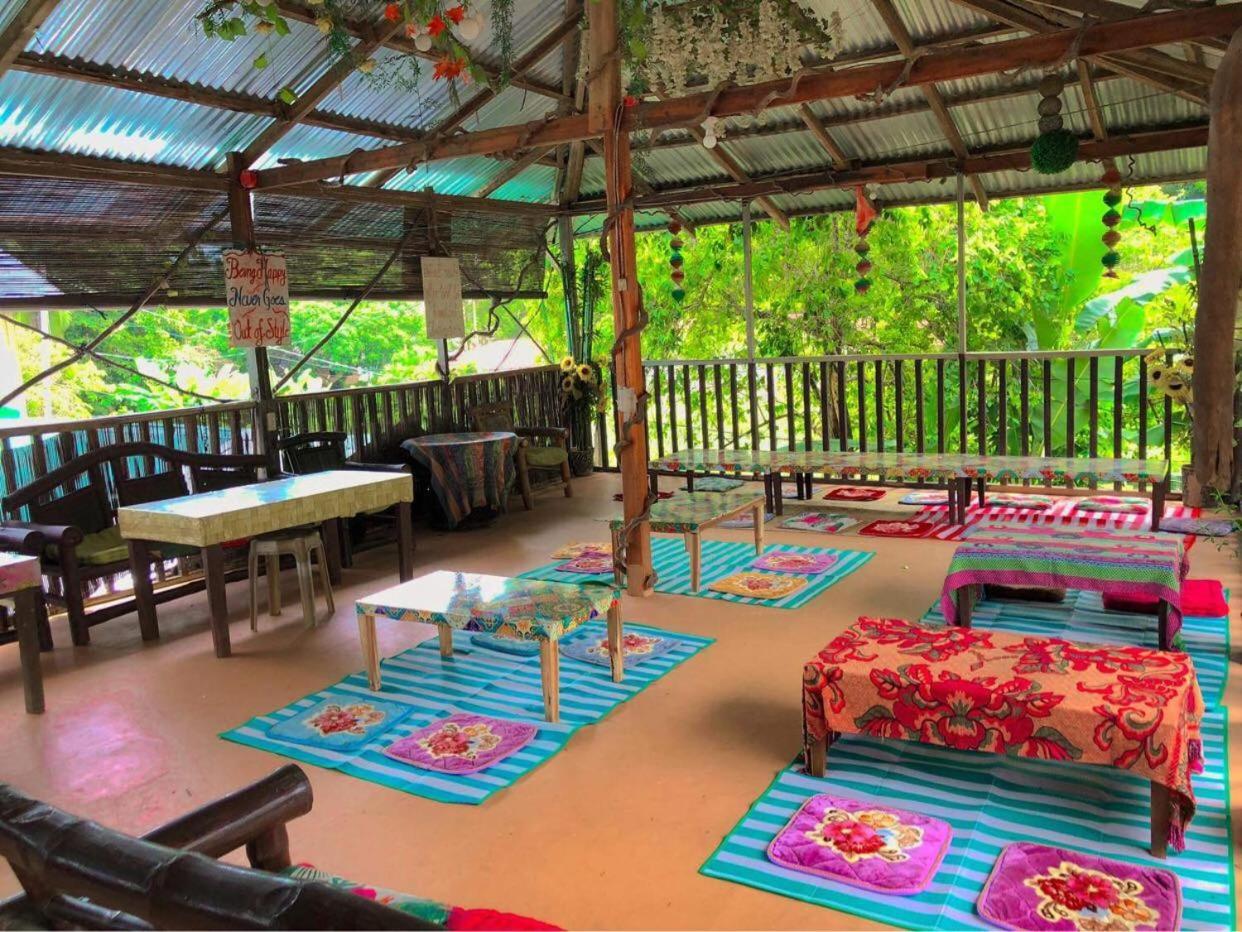 Sun Valley Hostel Эль-Нидо Экстерьер фото