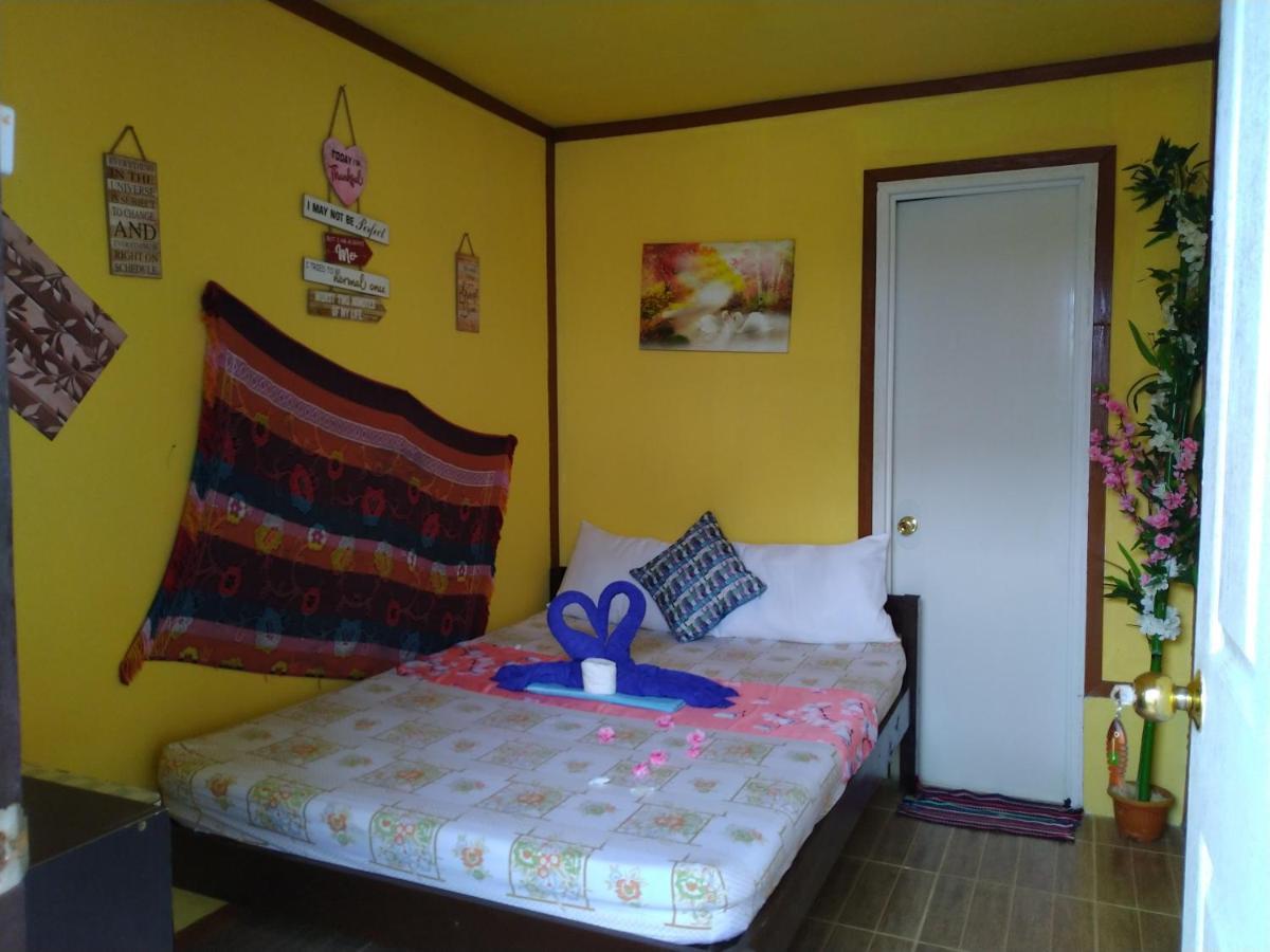 Sun Valley Hostel Эль-Нидо Экстерьер фото